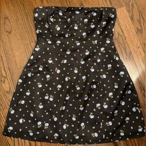 We Wore What - Floral Print Mini Dress. Size 6